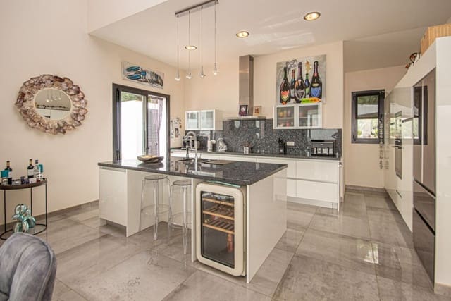 4 camera da letto Villa in vendita in La Mairena, Ojen con piscina - 1.695.000 € (Rif: 9264778)