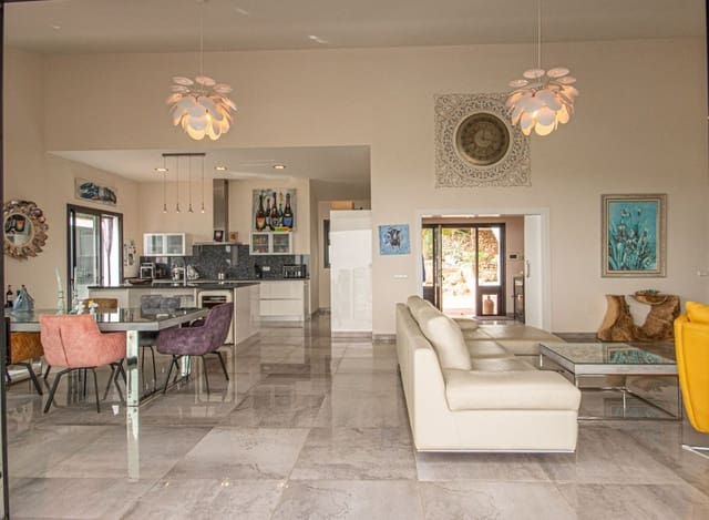 4 camera da letto Villa in vendita in La Mairena, Ojen con piscina - 1.695.000 € (Rif: 9264778)