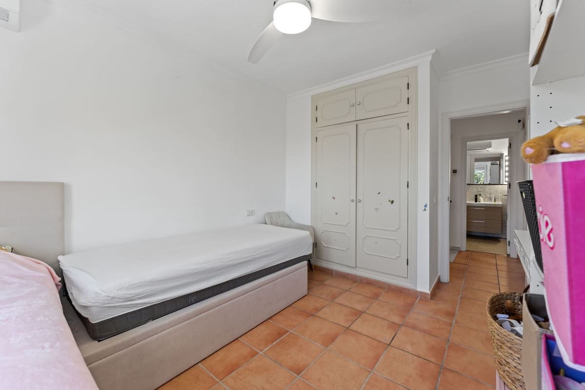 3 bedroom Townhouse for sale in Mijas with pool - € 415,000 (Ref: 9265066)