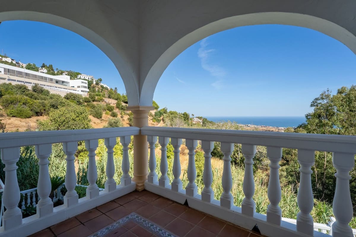 3 bedroom Townhouse for sale in Mijas with pool - € 415,000 (Ref: 9265066)