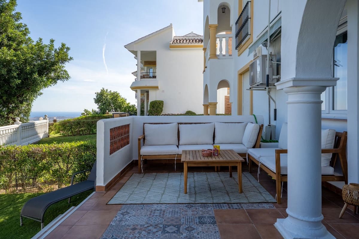 3 bedroom Townhouse for sale in Mijas with pool - € 415,000 (Ref: 9265066)