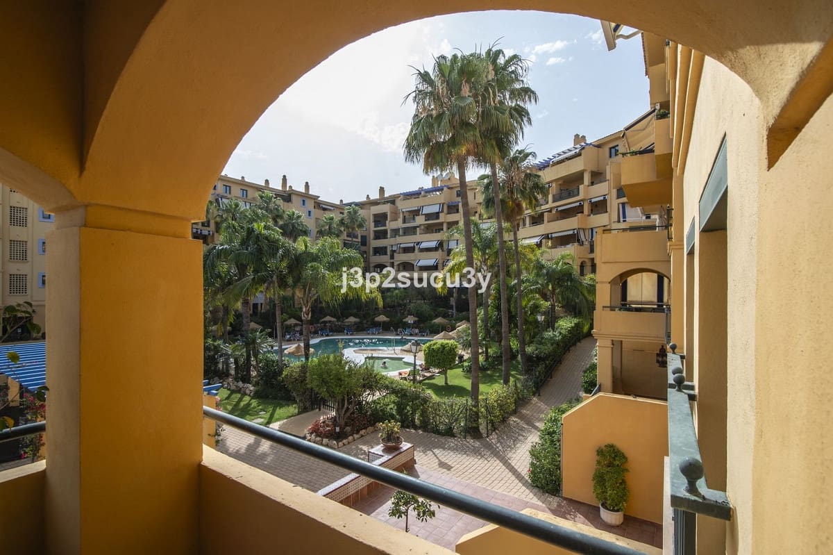 2 sovrum Lägenhet till salu i San Pedro de Alcantara med pool - 540 000 € (Ref: 9341591)