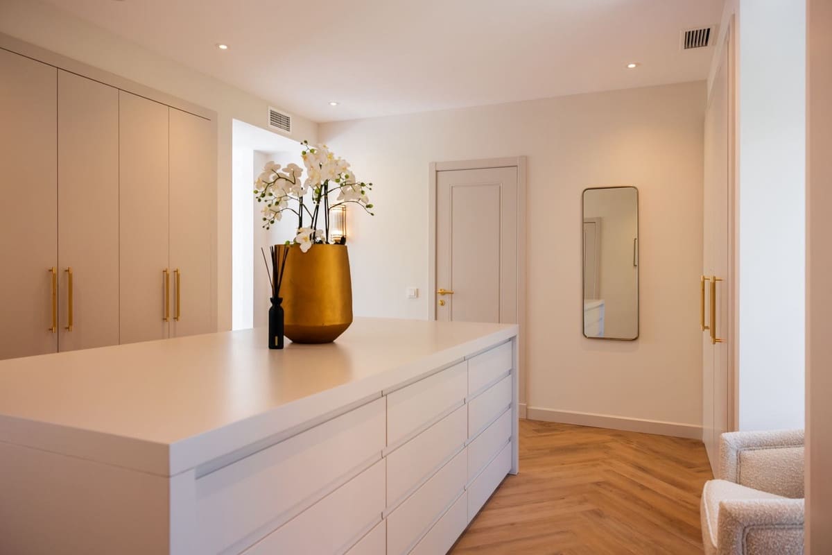 6 soverom Villa til salgs i Artola med svømmebasseng - € 3 500 000 (Ref: 9345164)