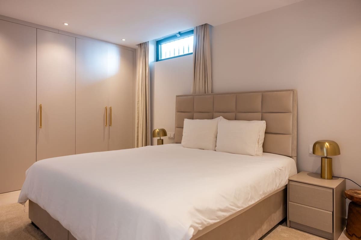 6 soverom Villa til salgs i Artola med svømmebasseng - € 3 500 000 (Ref: 9345164)