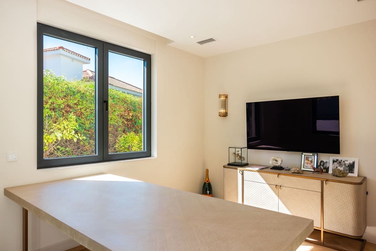 6 soverom Villa til salgs i Artola med svømmebasseng - € 3 500 000 (Ref: 9345164)