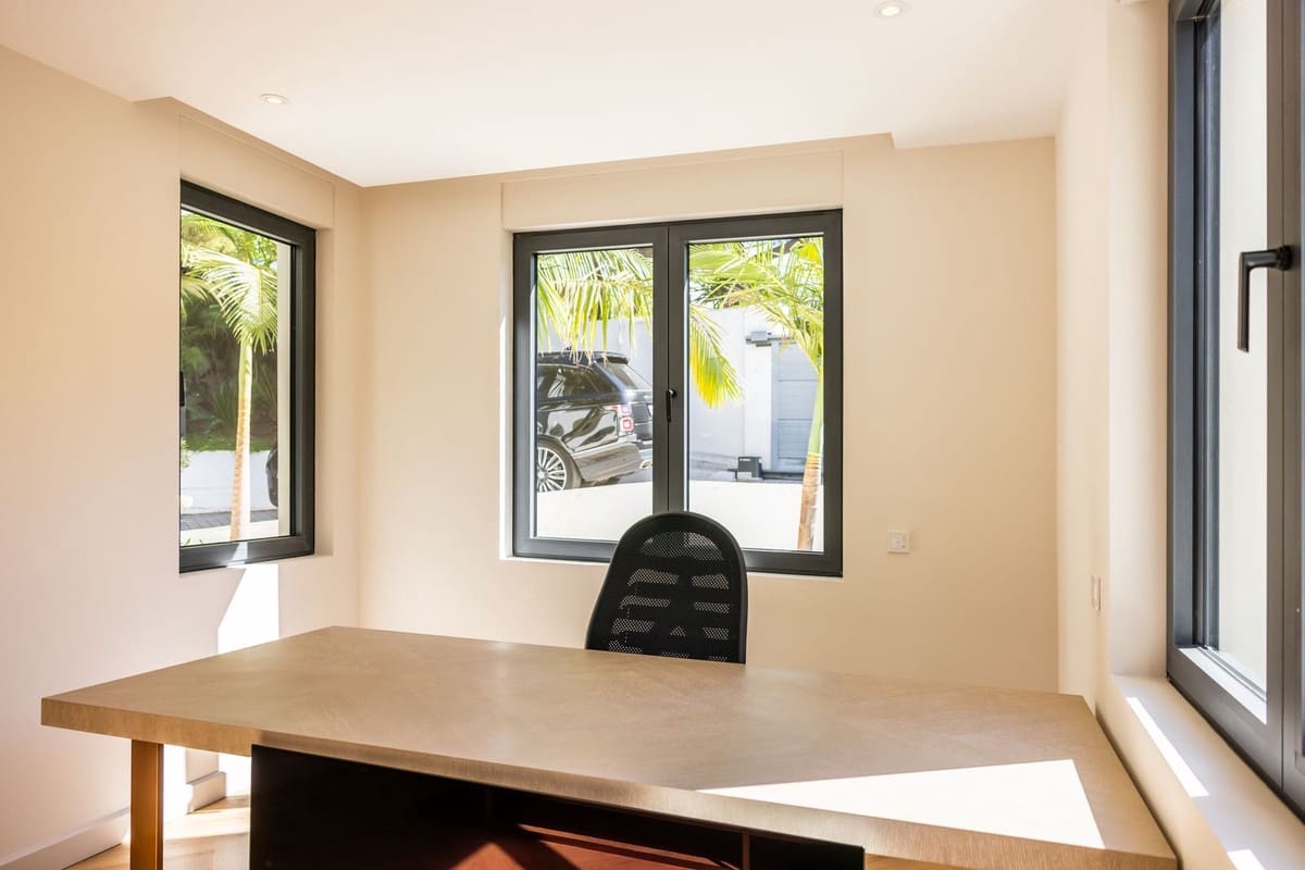 6 soverom Villa til salgs i Artola med svømmebasseng - € 3 500 000 (Ref: 9345164)