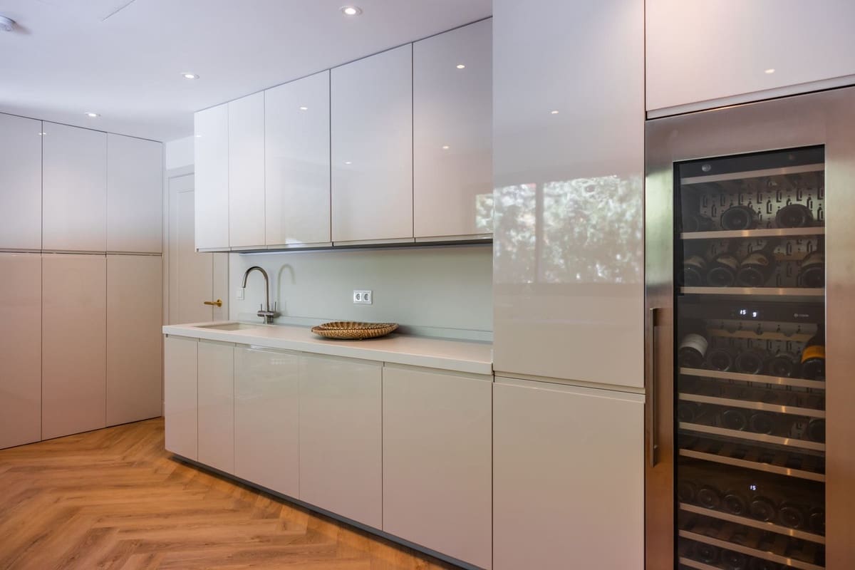 6 soverom Villa til salgs i Artola med svømmebasseng - € 3 500 000 (Ref: 9345164)