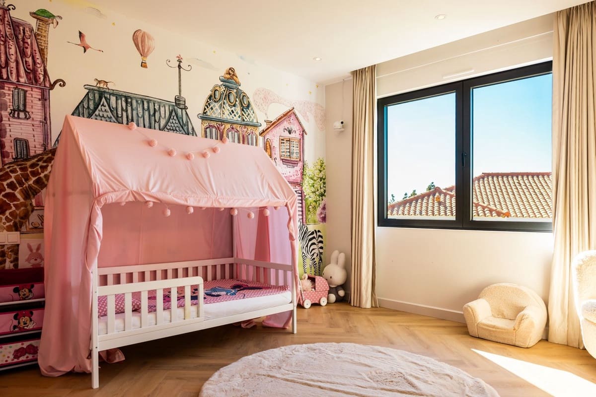 6 soverom Villa til salgs i Artola med svømmebasseng - € 3 500 000 (Ref: 9345164)