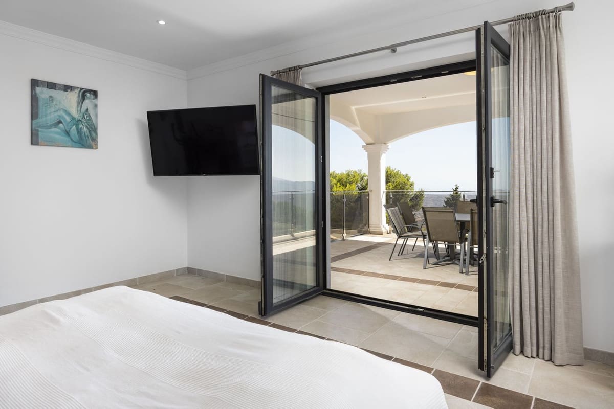 4 sypialnia Willa na sprzedaż w Valtocado z basenem - 2 495 000 € (Ref: 9347858)