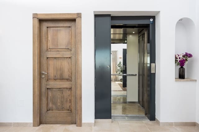 4 chambre Villa/Maison à vendre à Valtocado, Mijas avec piscine - 2 495 000 € (Ref: 9347858)