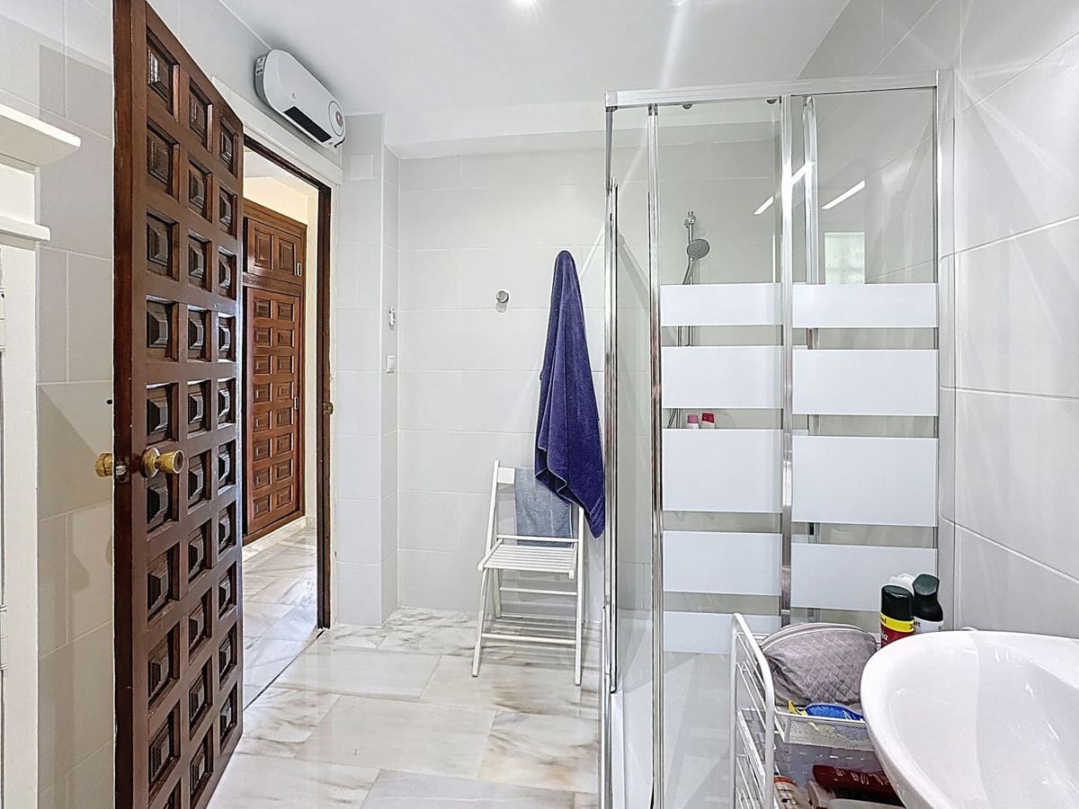 4 Zimmer Villa zu verkaufen in Mijas mit Pool - 975.000 € (Ref: 9383248)