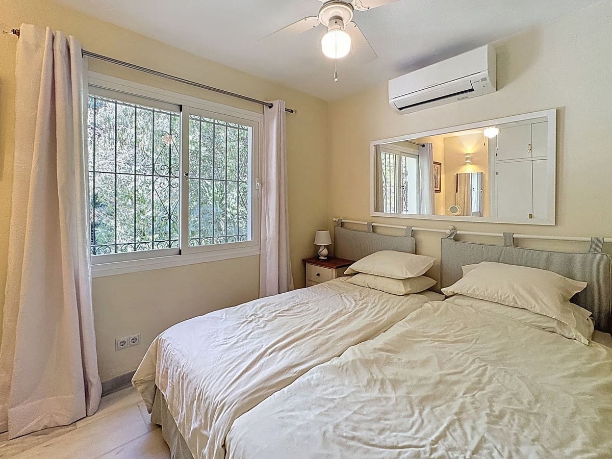 4 Zimmer Villa zu verkaufen in Mijas mit Pool - 975.000 € (Ref: 9383248)