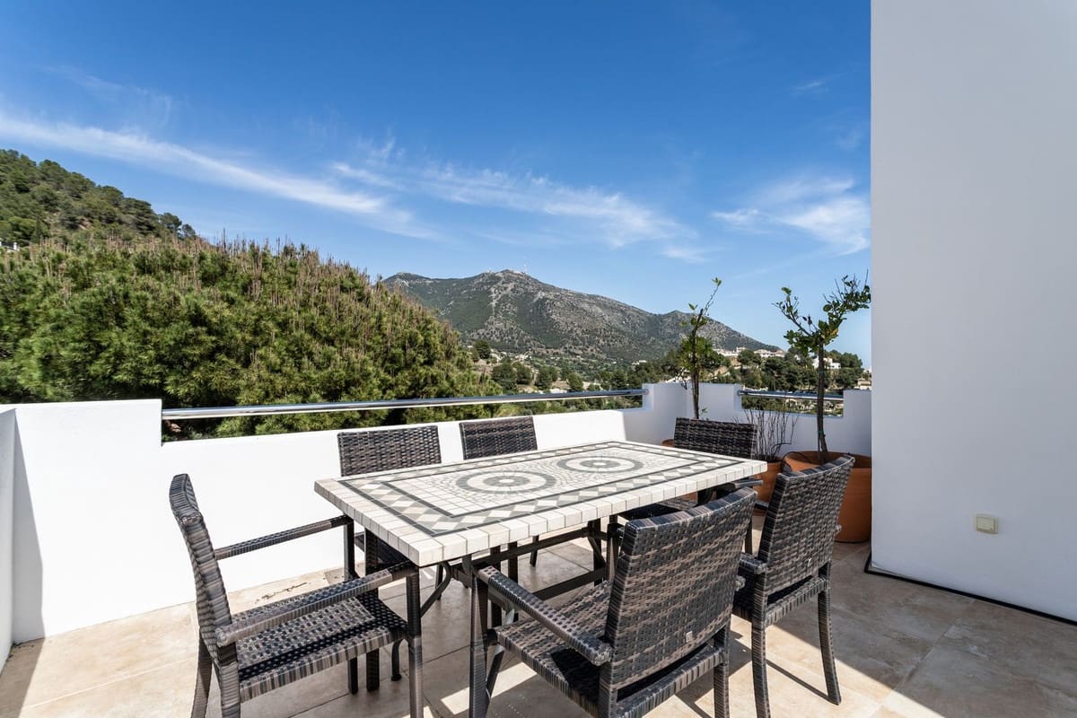 3 quarto Moradia para venda em Mijas com piscina - 1 445 000 € (Ref: 9424106)