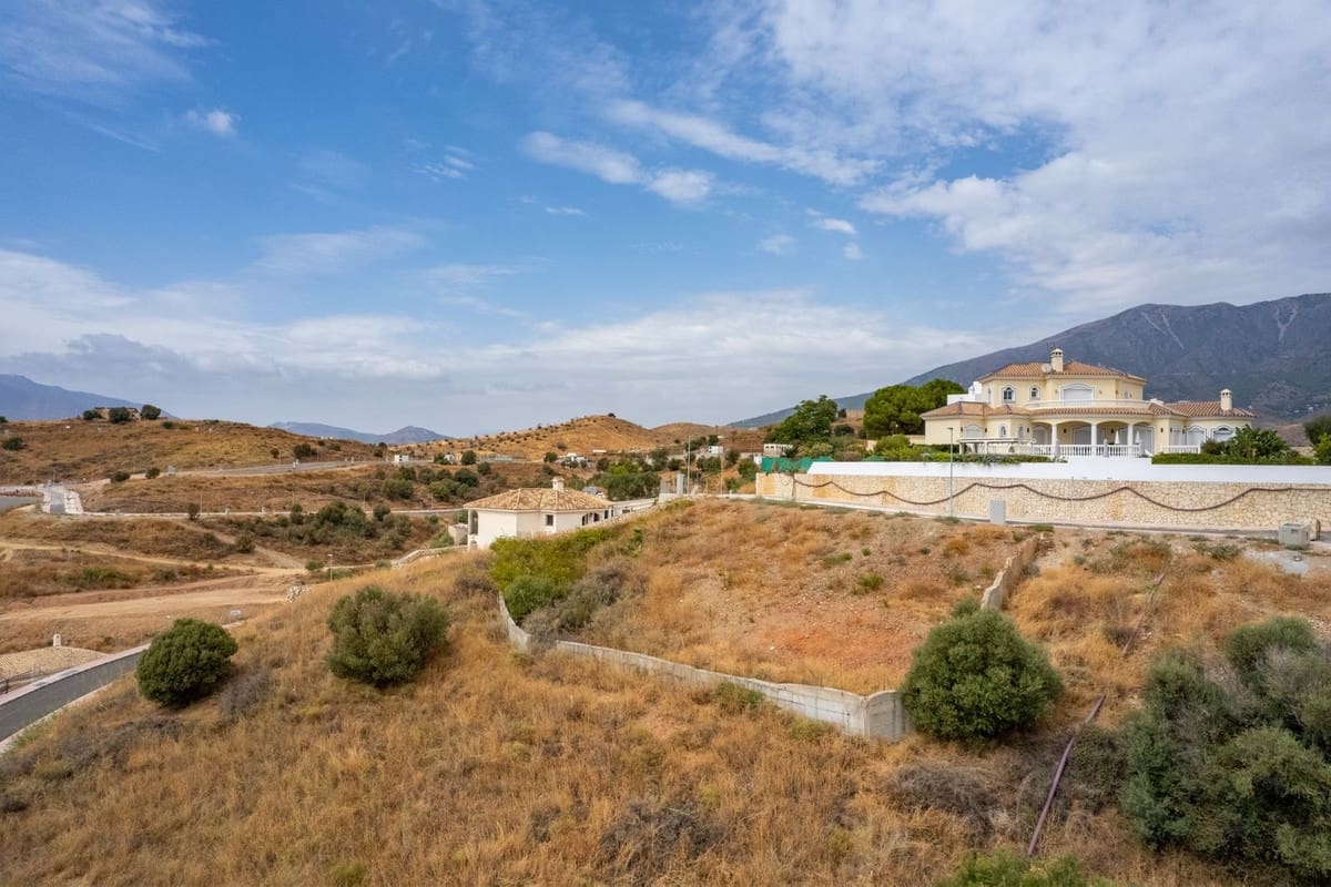 Teren niezagospodarowany na sprzedaż w Mijas - 180 000 € (Ref: 9425693)