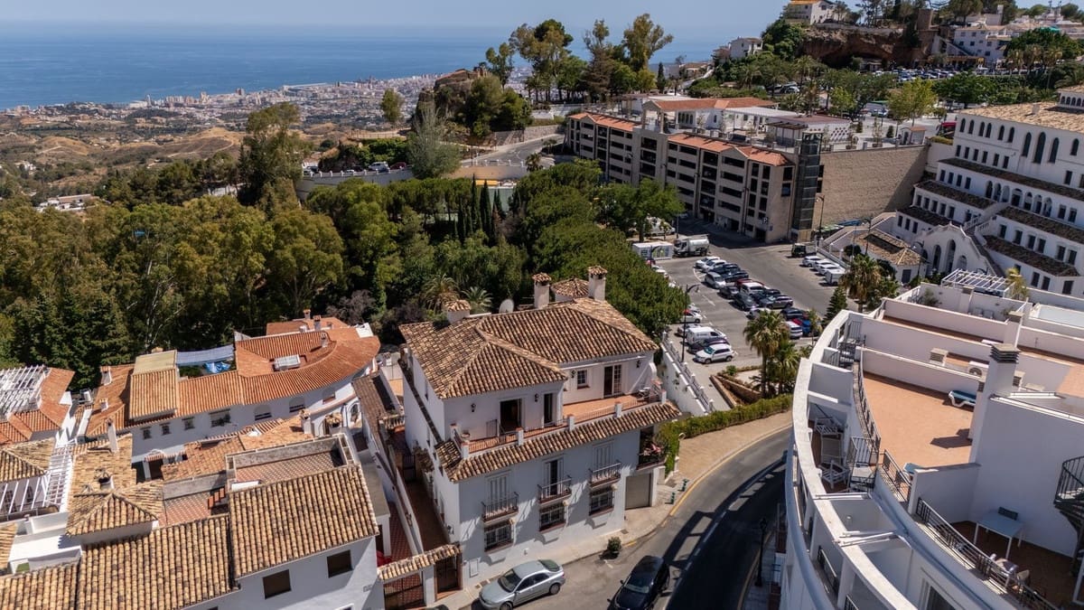 3 bedroom Penthouse for sale in Mijas - € 595,000 (Ref: 9432446)