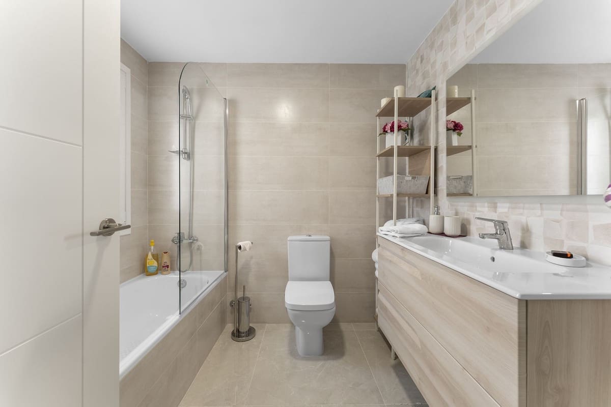 Chalet de 3 habitaciones en Mijas en venta con piscina - 795.000 € (Ref: 9437820)