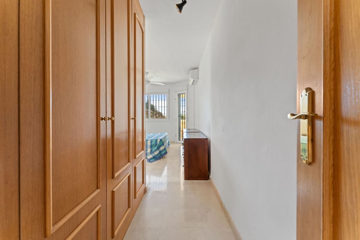 3 quarto Apartamento para venda em Mijas com piscina - 465 000 € (Ref: 9591933)