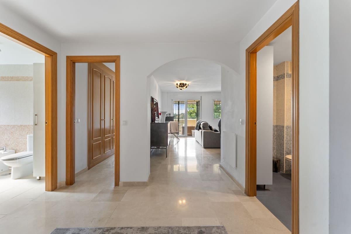 3 quarto Apartamento para venda em Mijas com piscina - 465 000 € (Ref: 9591933)