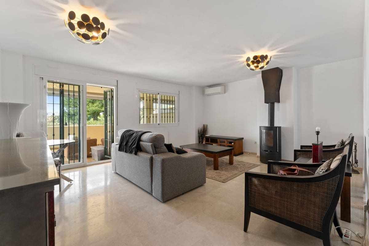 3 quarto Apartamento para venda em Mijas com piscina - 465 000 € (Ref: 9591933)