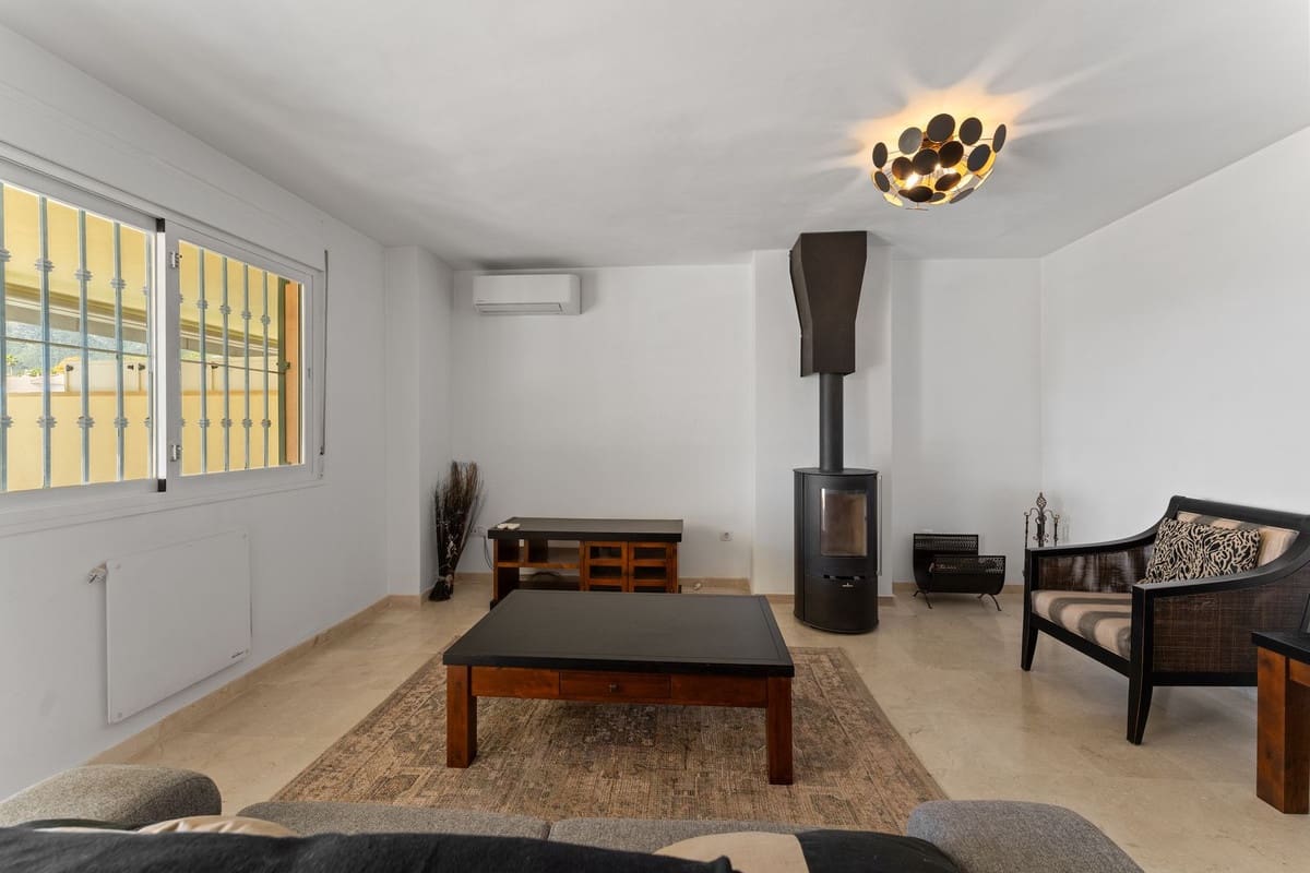 3 quarto Apartamento para venda em Mijas com piscina - 465 000 € (Ref: 9591933)