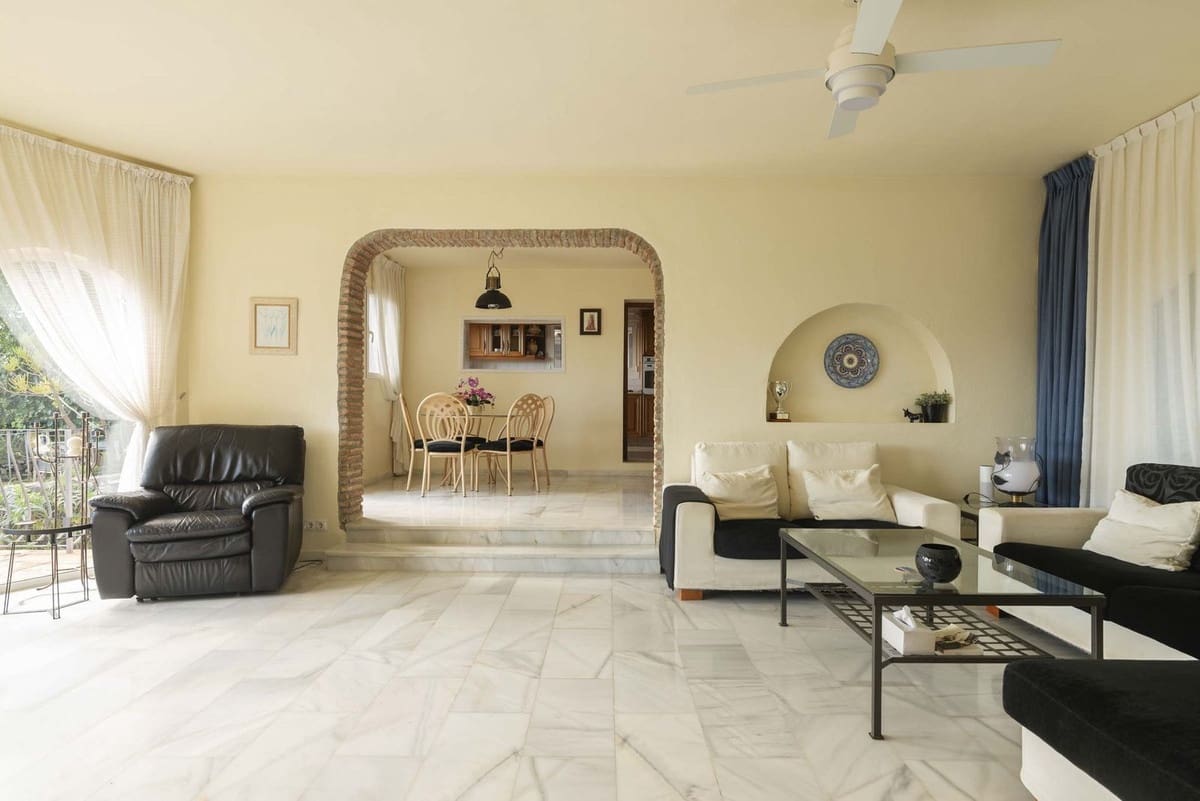 4 bedroom Villa for sale in Mijas - € 927,500 (Ref: 9625154)