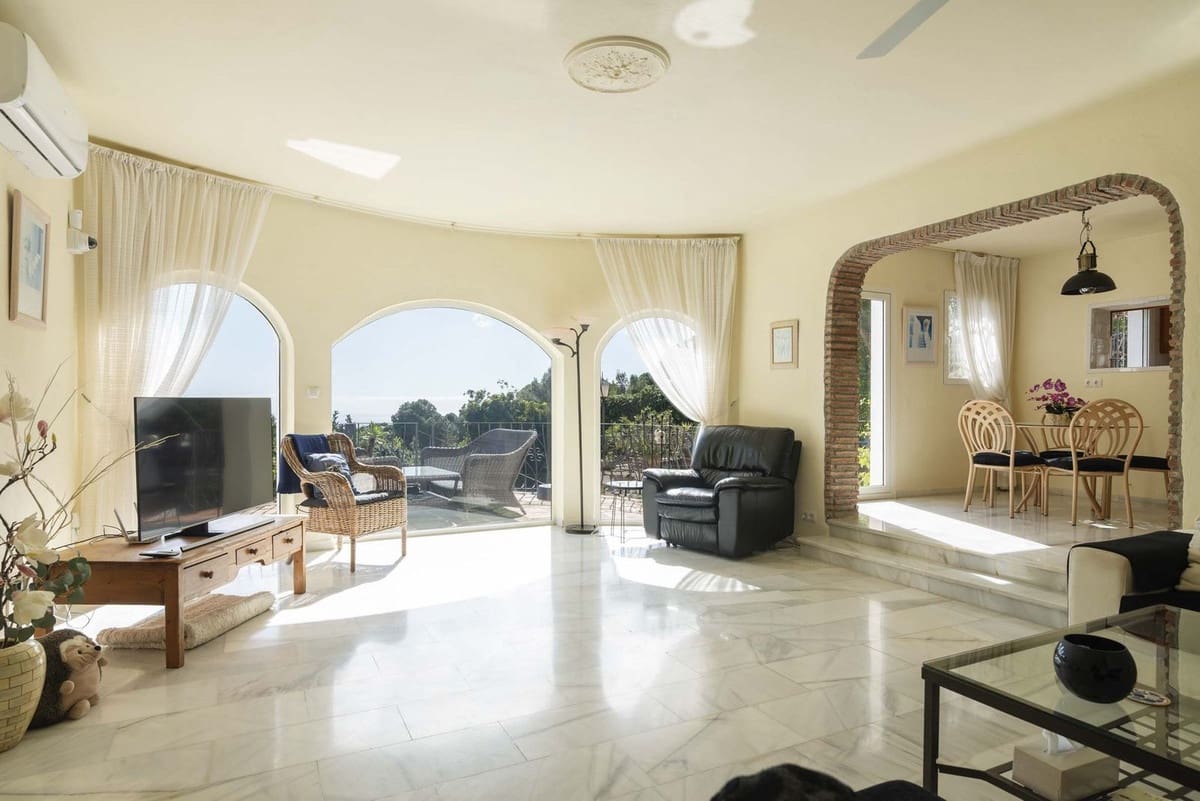 4 bedroom Villa for sale in Mijas - € 927,500 (Ref: 9625154)