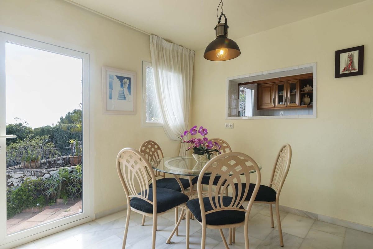 4 bedroom Villa for sale in Mijas - € 927,500 (Ref: 9625154)