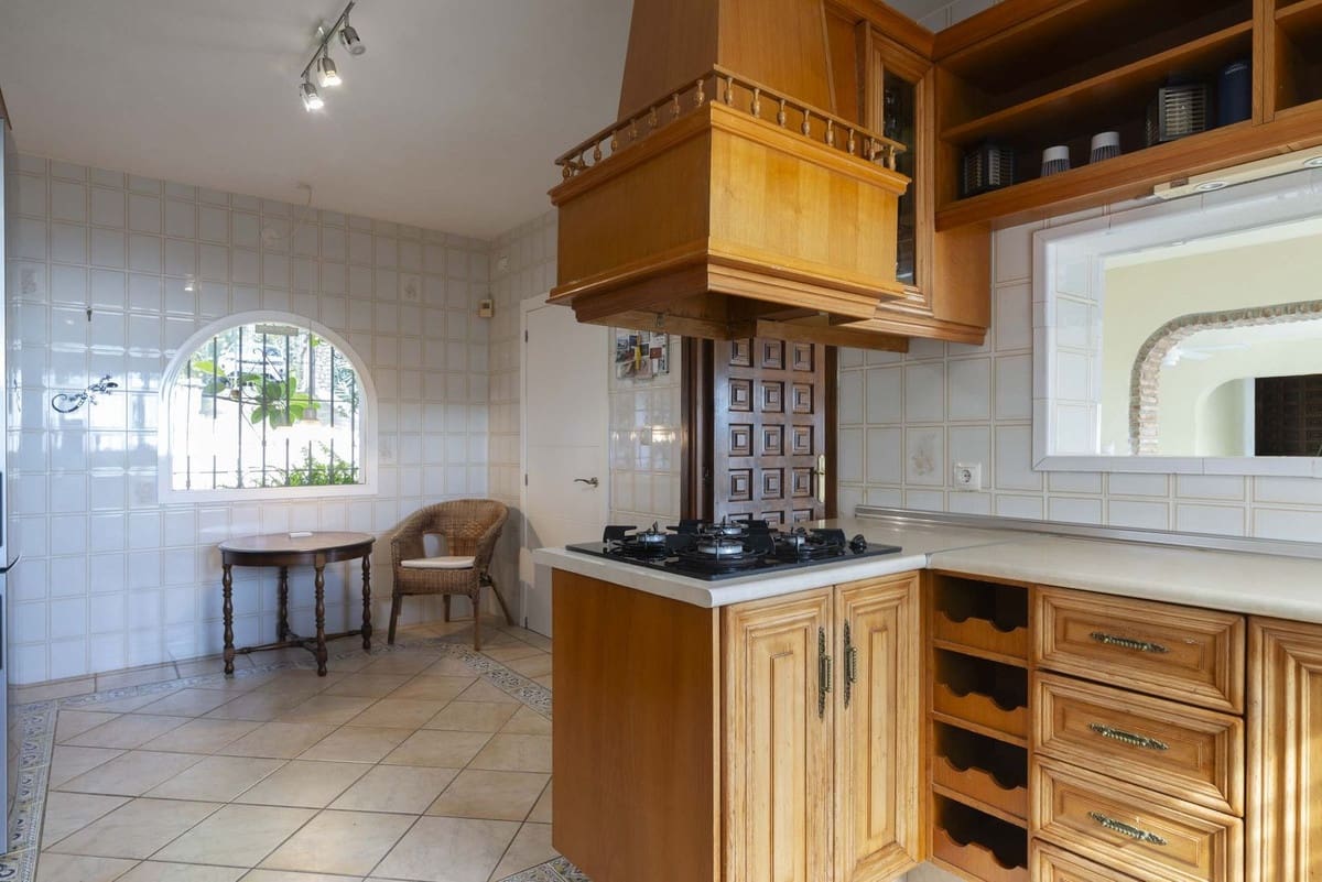 4 bedroom Villa for sale in Mijas - € 927,500 (Ref: 9625154)