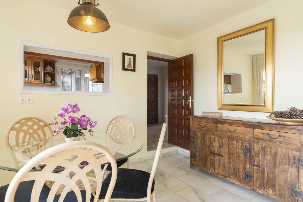 4 bedroom Villa for sale in Mijas - € 927,500 (Ref: 9625154)