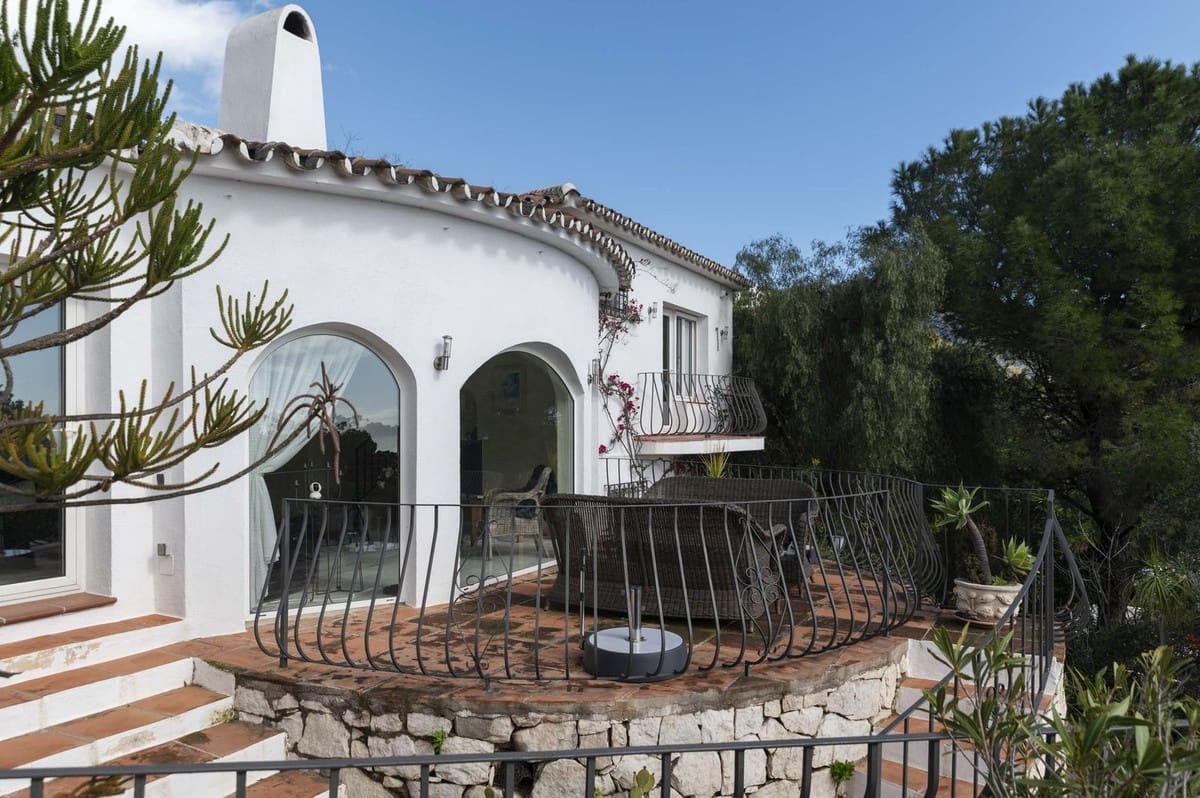 4 bedroom Villa for sale in Mijas - € 927,500 (Ref: 9625154)