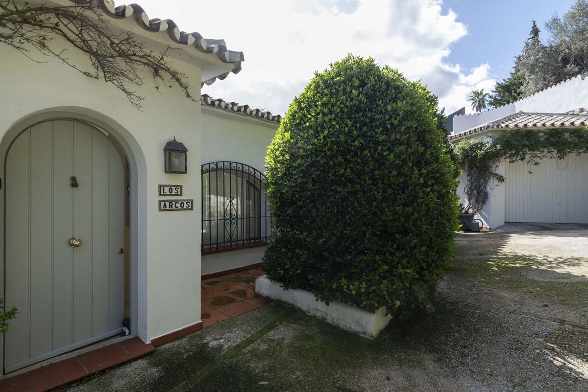 4 bedroom Villa for sale in Mijas - € 927,500 (Ref: 9625154)