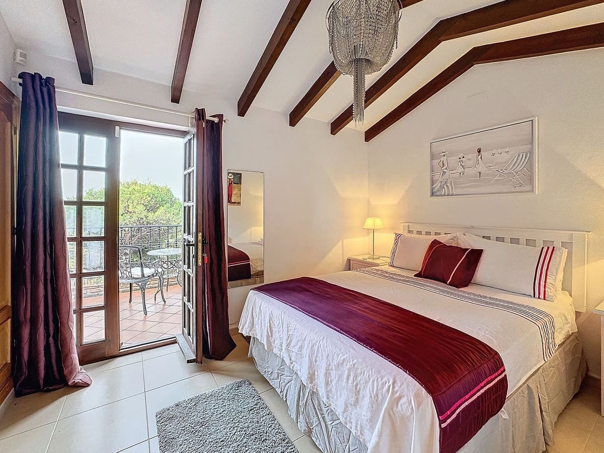 3 sovrum Villa till salu i Mijas med pool - 925 000 € (Ref: 9625155)