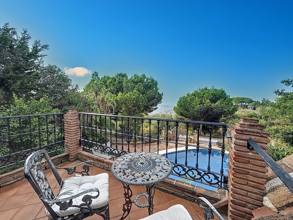 3 sovrum Villa till salu i Mijas med pool - 925 000 € (Ref: 9625155)