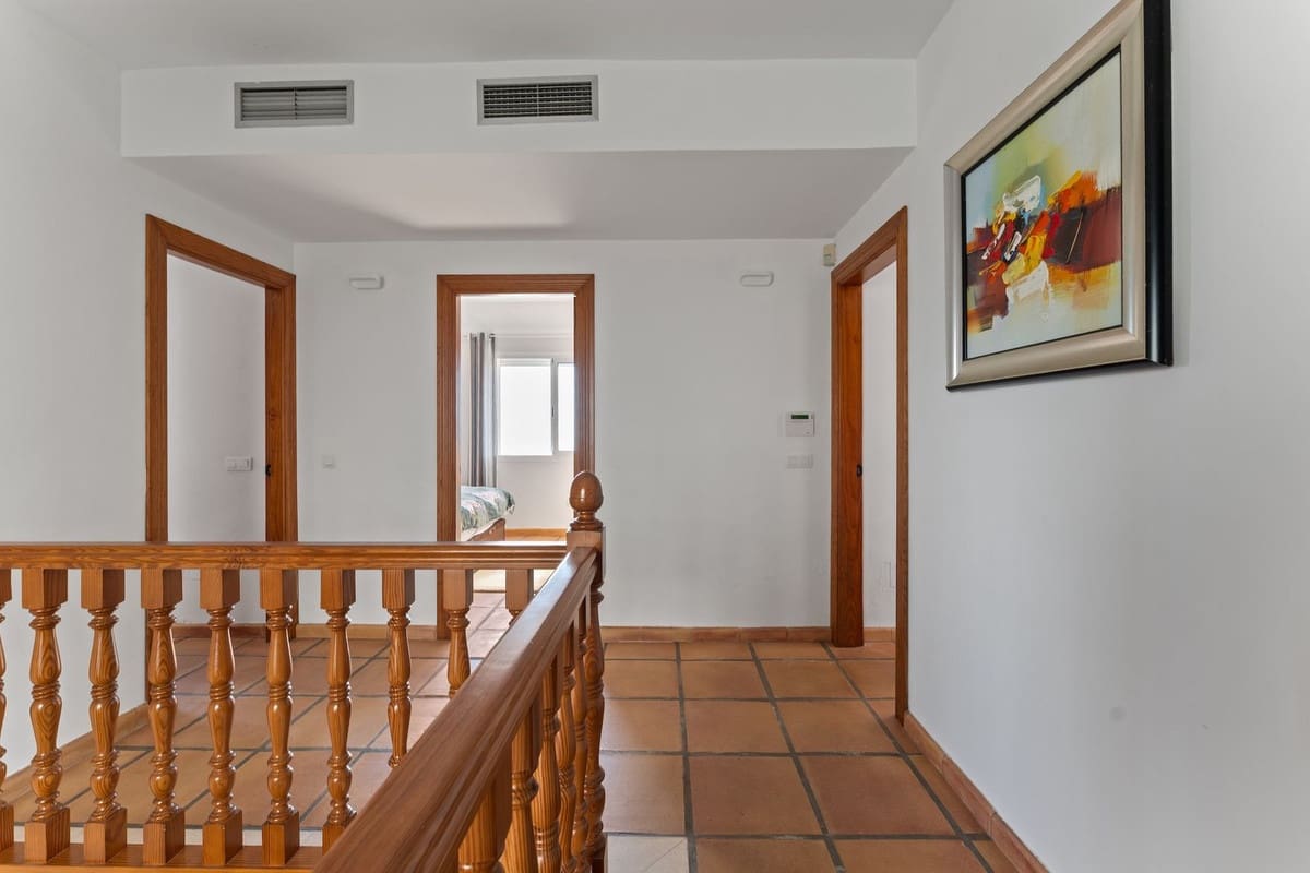 3 soverom Villa til salgs i Mijas med svømmebasseng - € 1 460 000 (Ref: 9627994)