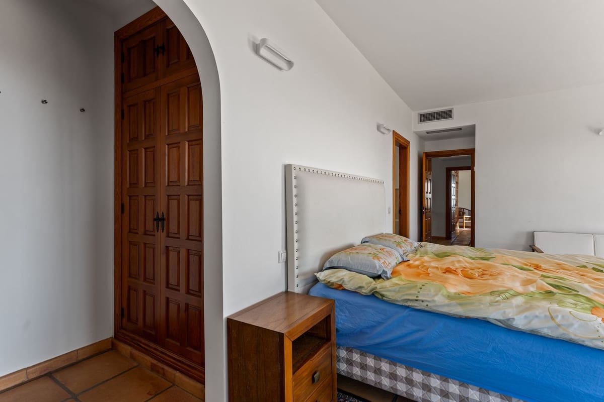 3 soverom Villa til salgs i Mijas med svømmebasseng - € 1 460 000 (Ref: 9627994)