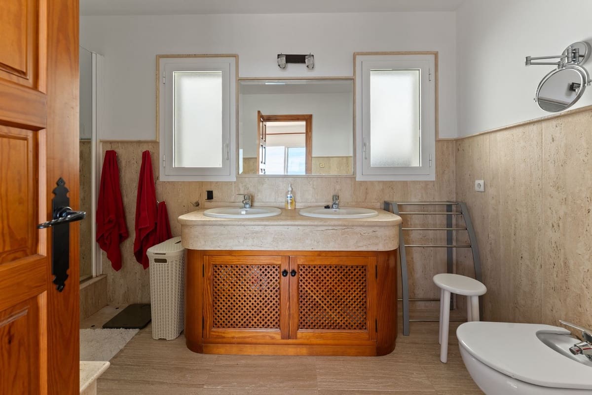 3 soverom Villa til salgs i Mijas med svømmebasseng - € 1 460 000 (Ref: 9627994)