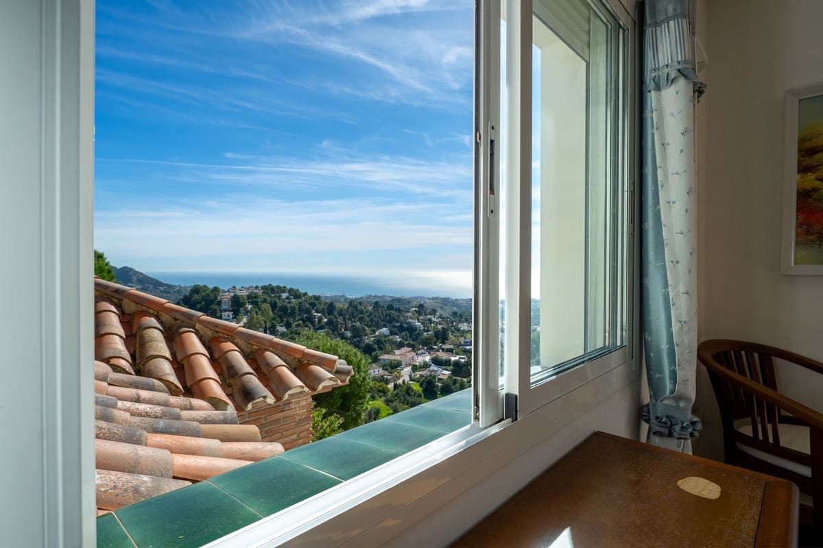 3 soverom Villa til salgs i Mijas med svømmebasseng - € 1 460 000 (Ref: 9627994)