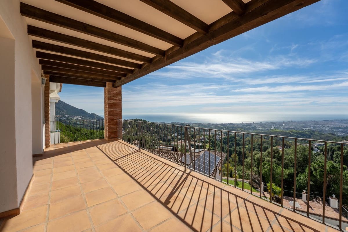 3 soverom Villa til salgs i Mijas med svømmebasseng - € 1 460 000 (Ref: 9627994)