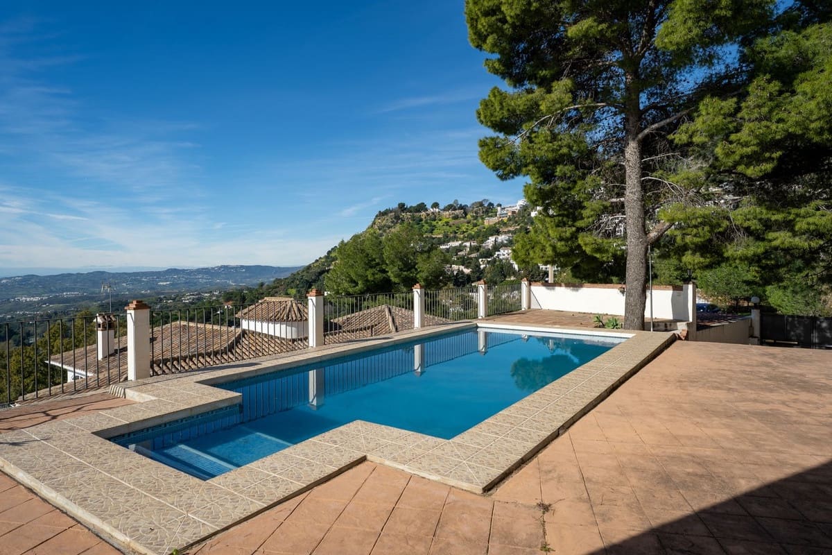 3 soverom Villa til salgs i Mijas med svømmebasseng - € 1 460 000 (Ref: 9627994)