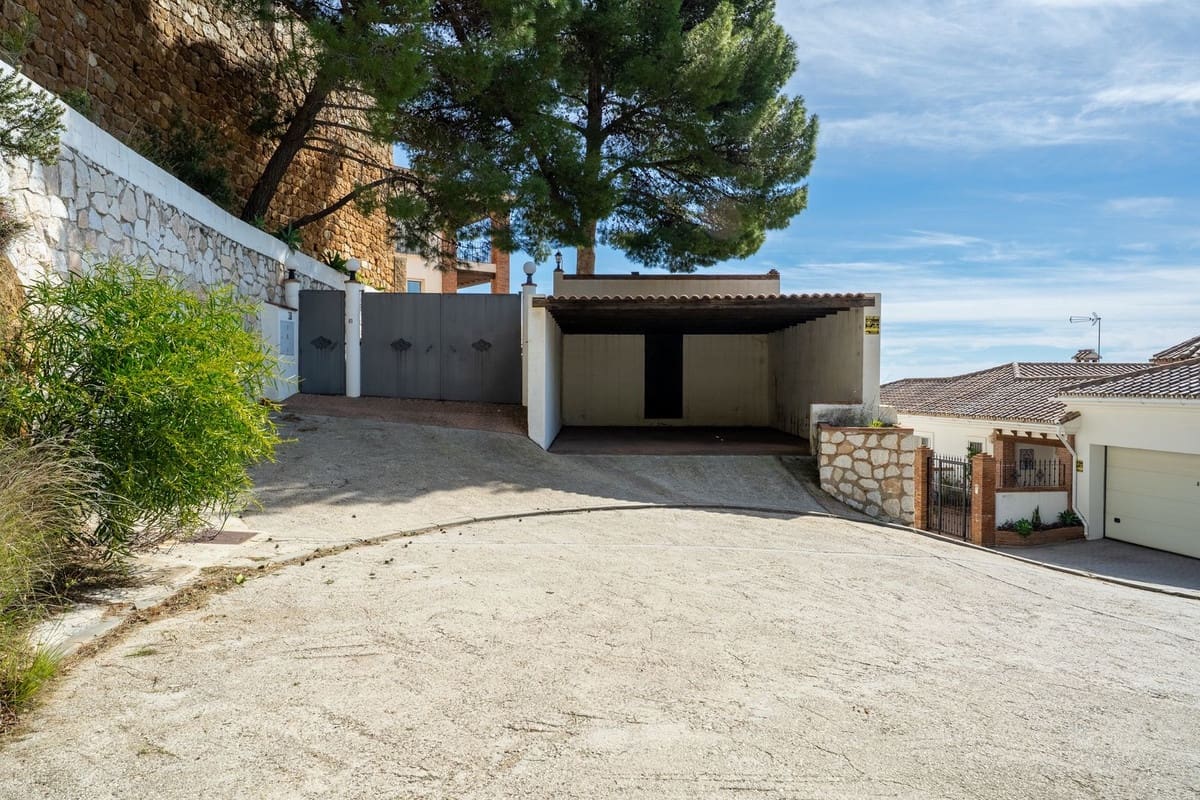 3 soverom Villa til salgs i Mijas med svømmebasseng - € 1 460 000 (Ref: 9627994)