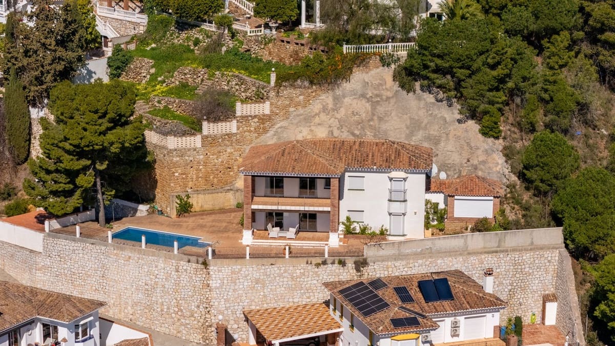 3 soverom Villa til salgs i Mijas med svømmebasseng - € 1 460 000 (Ref: 9627994)