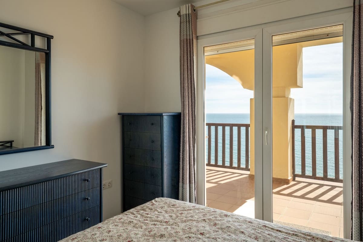 2 bedroom Apartment for sale in Benalmadena Costa with pool - € 540,000 (Ref: 9627995)