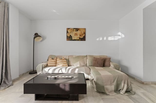 2 quarto Apartamento para venda em Las Lagunas de Mijas, Mijas com piscina - 235 000 € (Ref: 9627996)