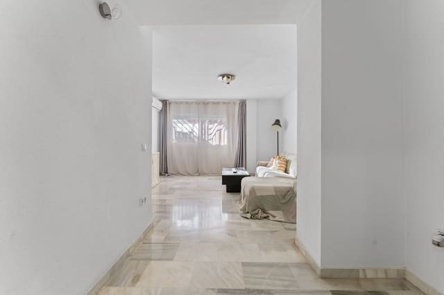 2 quarto Apartamento para venda em Las Lagunas de Mijas, Mijas com piscina - 235 000 € (Ref: 9627996)