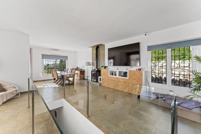 4 camera da letto Villa in vendita in Torreblanca, Fuengirola con piscina - 1.200.000 € (Rif: 9634773)