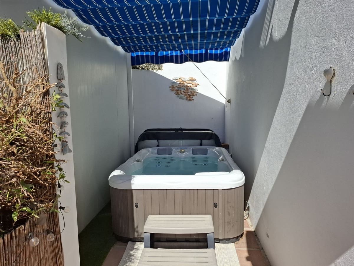 2 Zimmer Haus zu verkaufen in Mijas mit Pool - 340.000 € (Ref: 9663622)