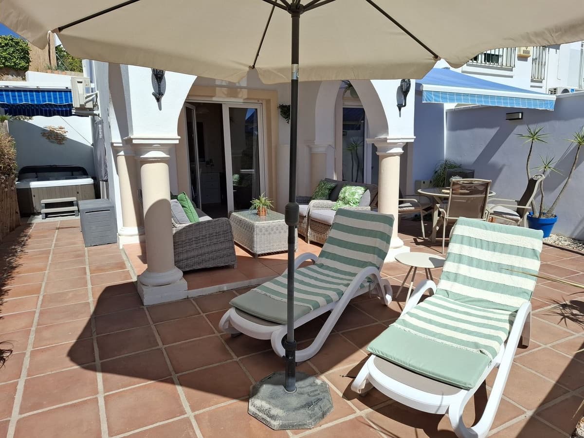 2 Zimmer Haus zu verkaufen in Mijas mit Pool - 340.000 € (Ref: 9663622)