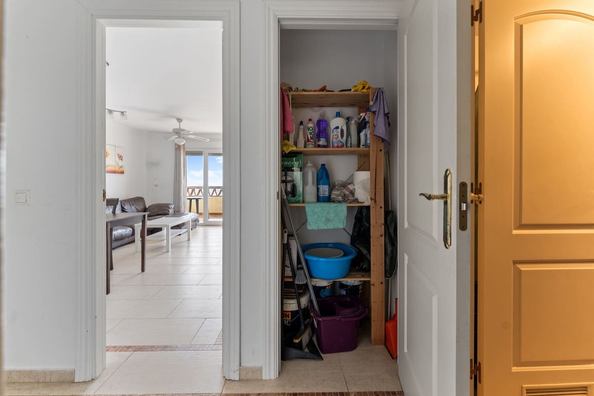 2 bedroom Apartment for sale in Benalmadena Costa with pool - € 340,000 (Ref: 9667078)