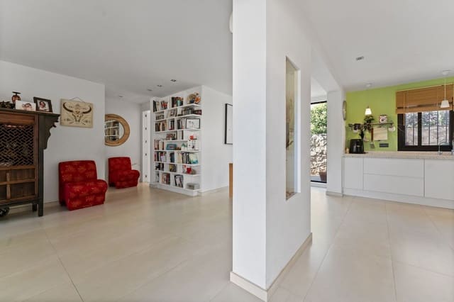 3 sovrum Villa till salu i La Sierrezuela, Mijas med pool - 649 000 € (Ref: 9707483)