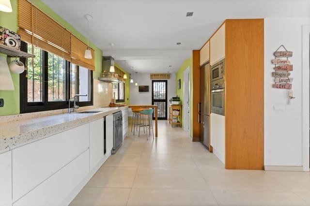 3 sovrum Villa till salu i La Sierrezuela, Mijas med pool - 649 000 € (Ref: 9707483)